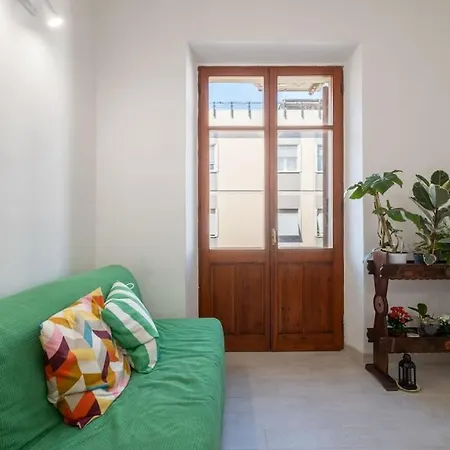Casa Ofride -centro-poetto 10 Min-wi-fi-netflix *