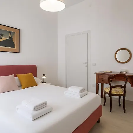 Daire Casa Ofride -centro-poetto 10 Min-wi-fi-netflix Cagliari