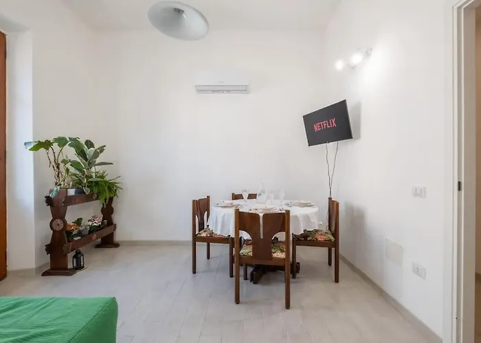 Casa Ofride -centro-poetto 10 Min-wi-fi-netflix Apartament