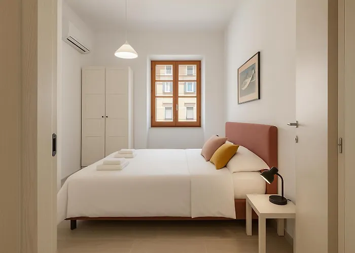 Casa Ofride -centro-poetto 10 Min-wi-fi-netflix *