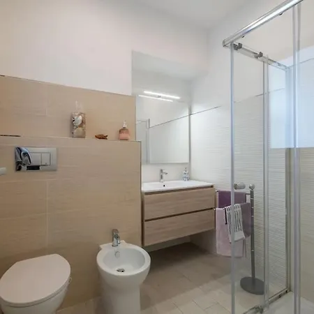 Casa Ofride -centro-poetto 10 Min-wi-fi-netflix * Cagliari