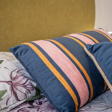Casa Ofride -centro-poetto 10 Min-wi-fi-netflix Cagliari