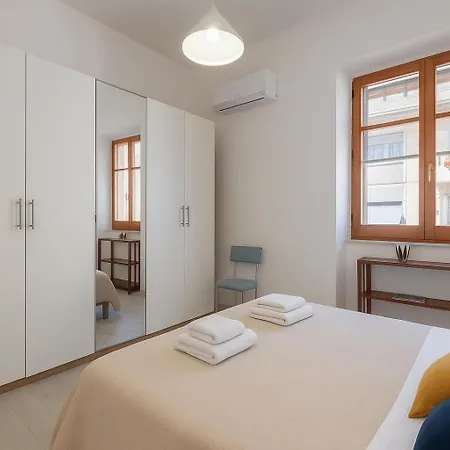 Casa Ofride -centro-poetto 10 Min-wi-fi-netflix